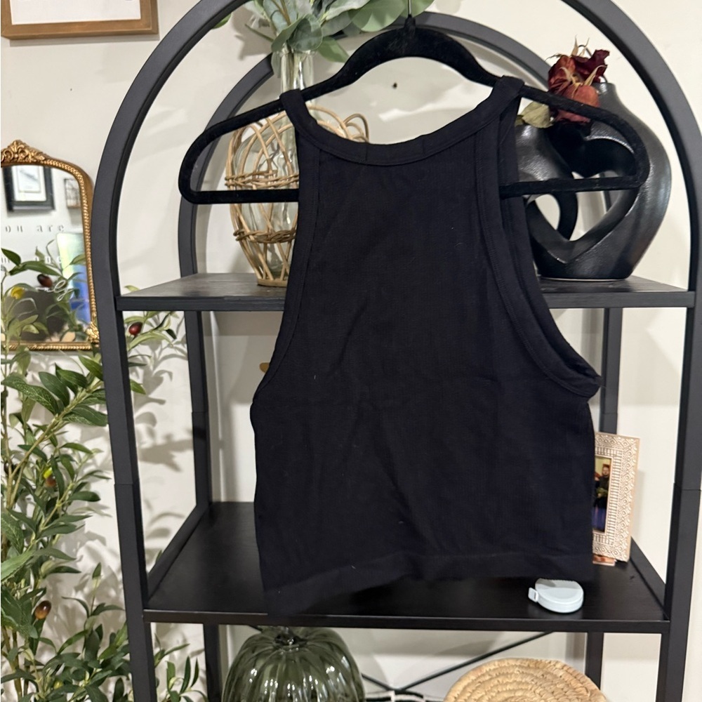 Honey peach Sleek Black Tank Top for Women size large - Picture 5 of 7